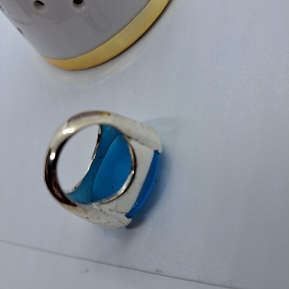 Blue catseye statement ring size 5-1/2 - Picture 5 of 5